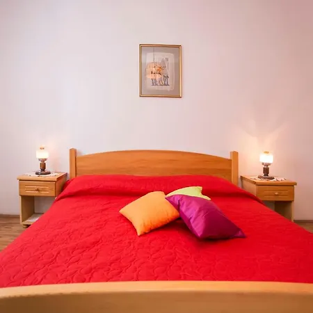Yellow 721 Apartment Rovinj